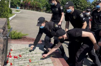 Курсанти ННІ № 3 НАВС ушанували Героїв України Фото