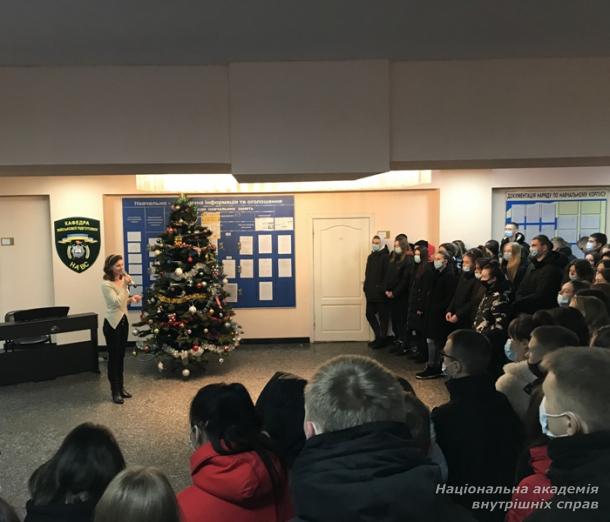 Новорічне вітання для курсантів ННІ № 3 НАВС