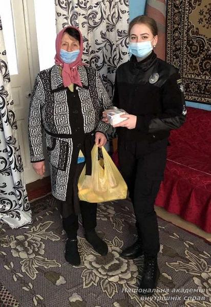 Реальні справи волонтерів ННІ № 3 НАВС у регіонах 