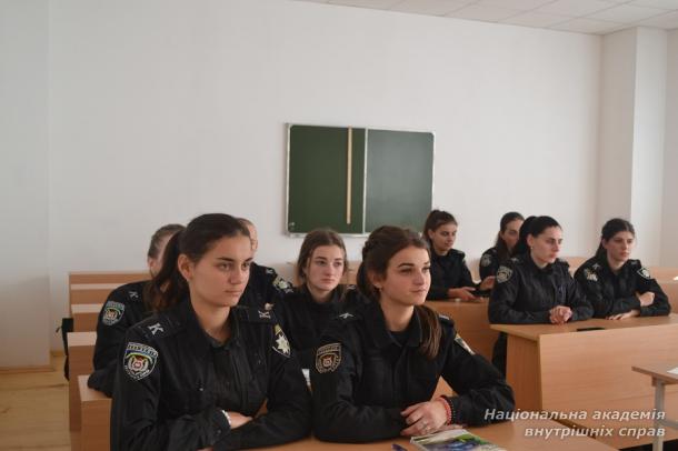Закони в хороших руках виконавців – гарні, і найкращі закони в руках поганих виконавців - шкідливі
