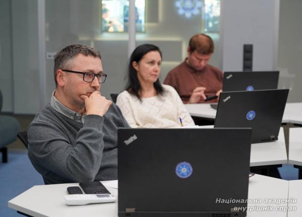 Наукова синергія в дії: у НАВС об’єднали роботу гуртків, товариства та Ради молодих вчених
