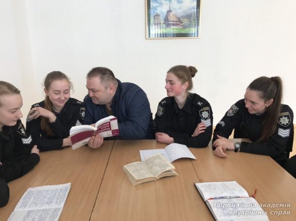 Правопросвітня діяльність юридичної клініки «Феміда»  з профілактики злочинності неповнолітніх 