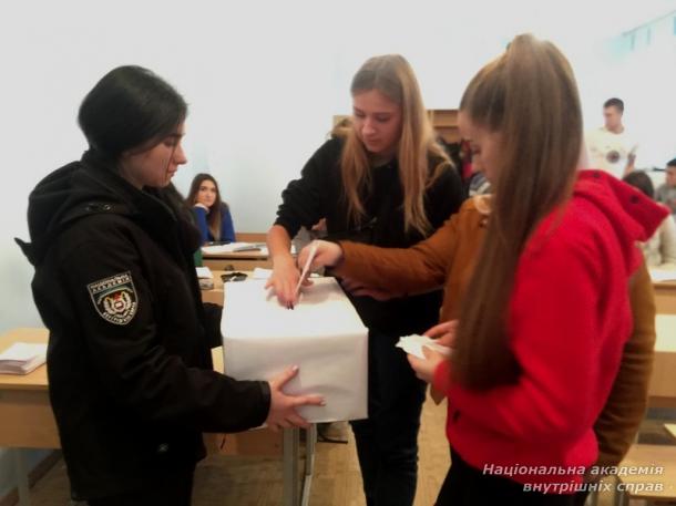 У ННІ № 3 відбулися вибори до Парламенту курсантського (студентського) самоврядування НАВС