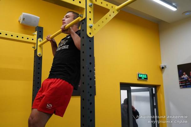 Чемпіонат з атлетичної гімнастики в НАВС: сила, воля та командний дух