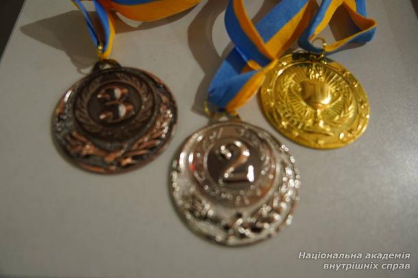 Чемпіонат з атлетичної гімнастики в НАВС: сила, воля та командний дух