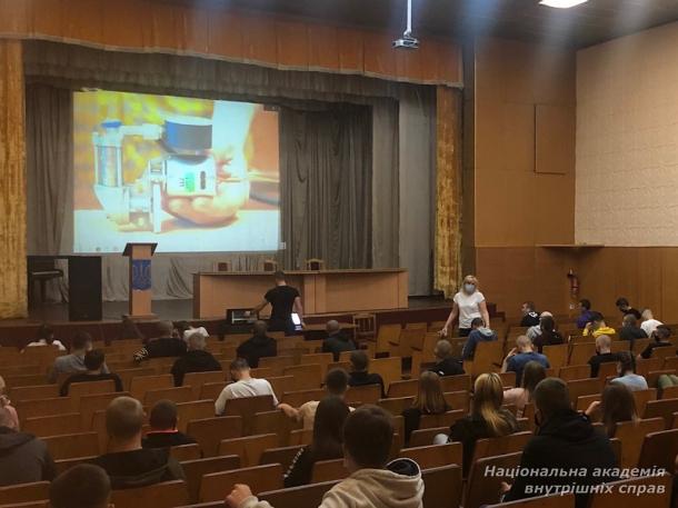 Виховні години для здобувачів вищої освіти ННІ № 2 НАВС
