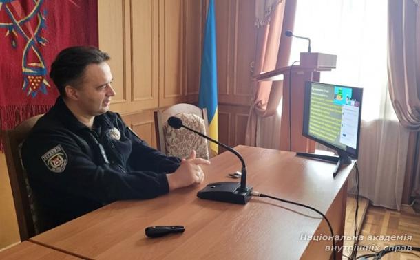 Навчання щодо основних положень антикорупційного законодавства (обмежень, заборон), а також правил етичної поведінки для управлінського складу територіальних органів МВС (державних службовців категорії «Б»)