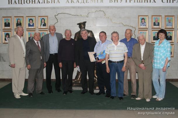 Колектив Ради ветеранів привітав колегу з ювілеєм 