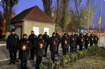 Вшанування пам’яті жертв голодоморів та участь  в акції «Запали свічку» в ННІ № 2 НАВС Фото