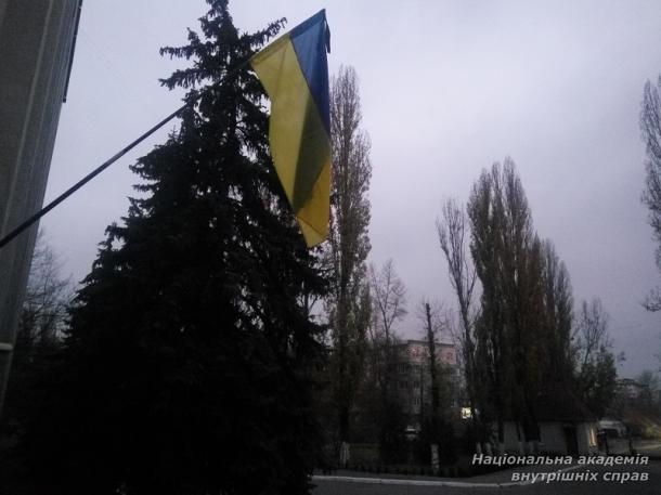 Вшанування пам’яті жертв голодоморів та участь  в акції «Запали свічку» в ННІ № 2 НАВС