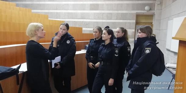 Лекція-презентація «Жінки, народжені Україною»